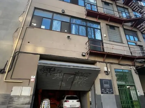 Nave industrial en Trajana