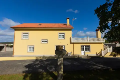 Chalet en calle Tallo, nº 2