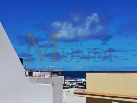Dúplex en calle El Faro