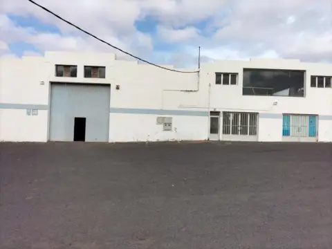Nave industrial en Carretera Puerto Rosario, 1