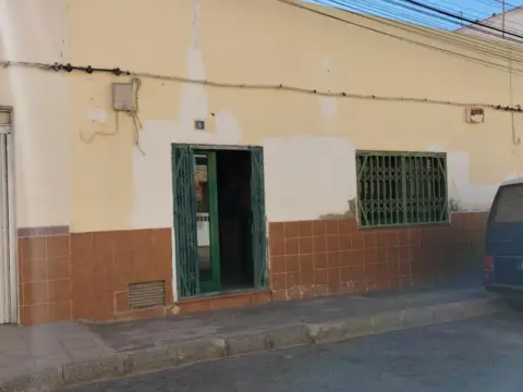 Local comercial en calle El Bernegal, 23