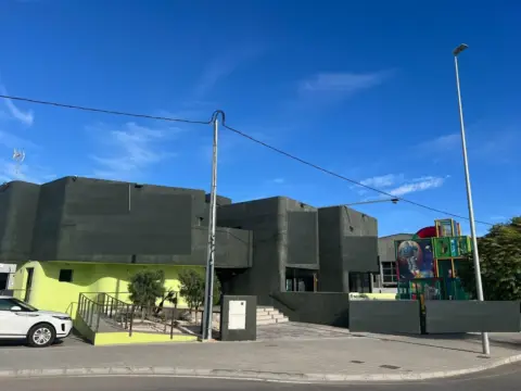 Edificio en Avenida de Denia