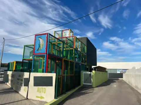 Edificio en Avenida de Denia