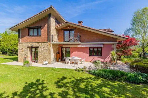 Chalet en Camino de Larrañategi