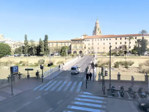 Oficina en Murcia