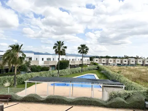 Casa pareada en Torre en Conill-Cumbres de San Antonio