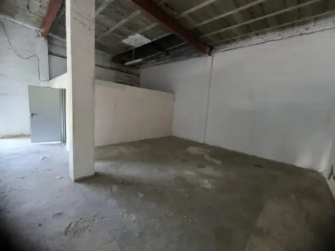 Local comercial en Los Dolores
