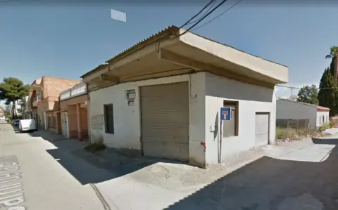 Local comercial en Los Dolores