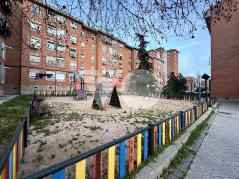 Piso en calle de la Hacienda de Pavones