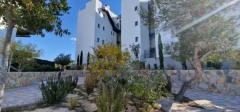 Apartamento en Las Colinas Golf