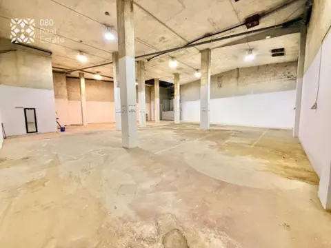 Local comercial en Cornellà de Llobregat