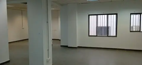 Local comercial en Carrer de l'Escriptor Gabriel Miró, 20