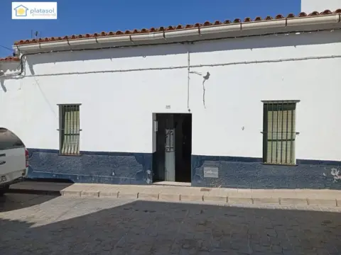 Casa en calle de Ramón y Cajal