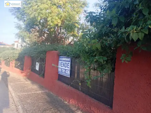 Terreno en calle de Alcaudón