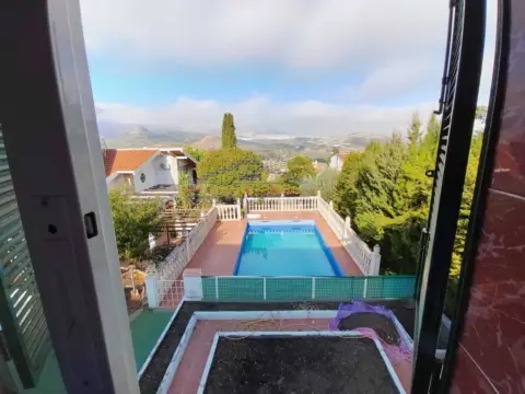 Chalet en Puente Jontoya-Puente de la Sierra