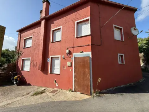 Casa adosada en Lousame