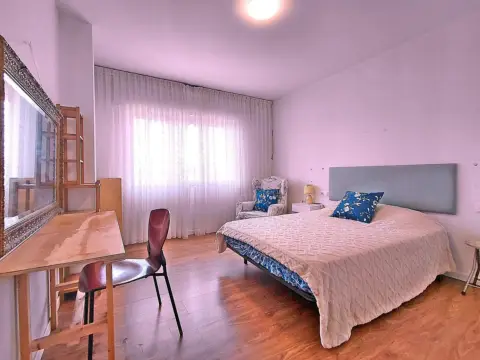Piso en Travesía de Juan Carlos I