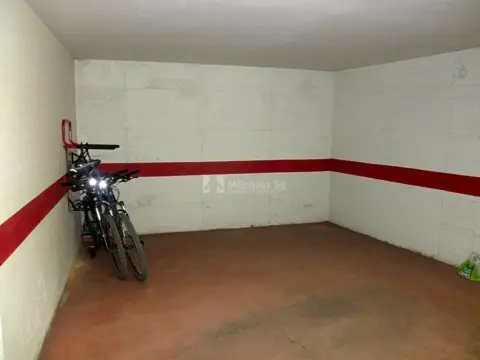 Garaje en calle de Perucho