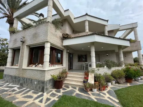 Chalet en Carrer de Francisco de Miranda