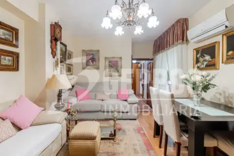 Piso en San Isidro, Estación