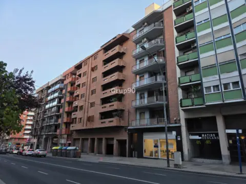 Local comercial en Carrer Princep de Viana