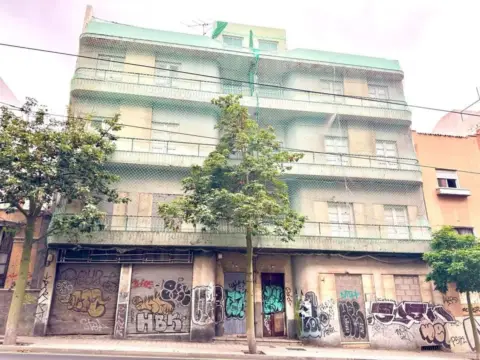 Edificio en Avenida Islas Canarias, 58