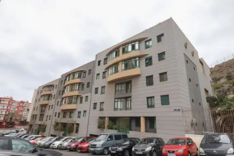 Piso en calle Salvador Manrique De Lara