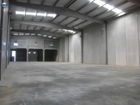 Nave industrial en Cervera
