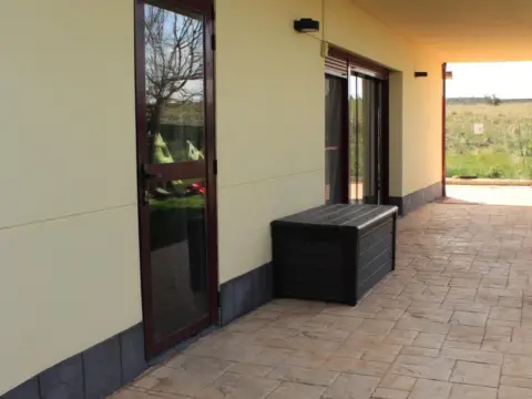 Casa adosada en Segovia-Tizneros