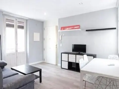 Piso en calle de Serafín