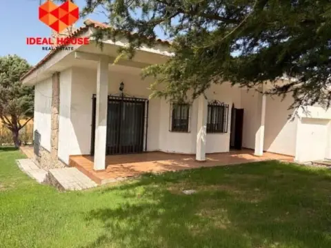 Chalet en calle calle Castejón