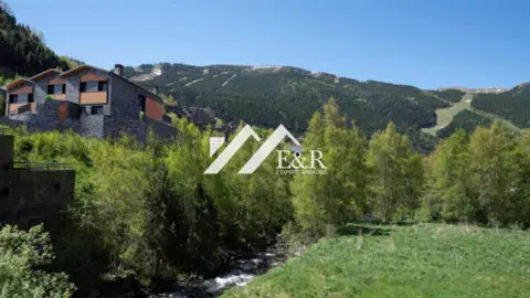 3-bedroom townhouse for sale in Soldeu, Canillo · 9 of 60