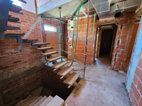 Pavillon à Sant Celoni   Can Sans