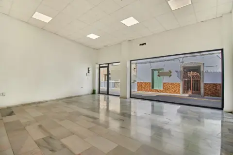 Local comercial en calle de García Lorca
