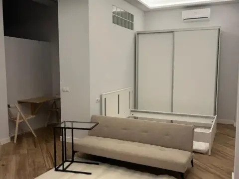 Estudio en calle de Molina