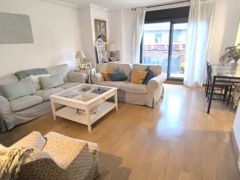 Ático en calle de las Islas Pitiusas, 2