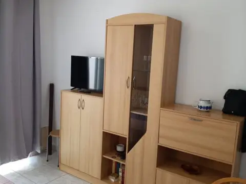 Estudio en Avenida de José Antonio Tavio, 4