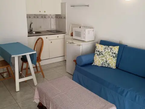 Estudio en Avenida de José Antonio Tavio, 4