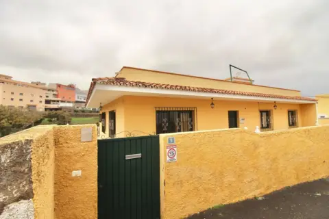 Chalet en calle El Risco