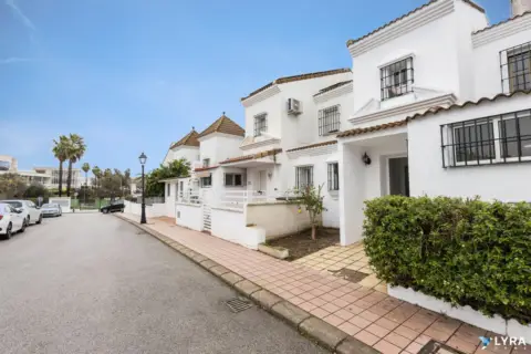 Casa en calle Aljamar M-3, nº 31