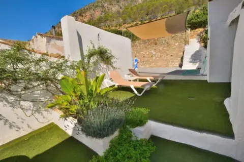 Casa adosada en calle de Díaz Crespo, 51