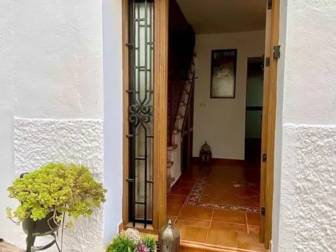 Casa adosada en Istan Pueblo