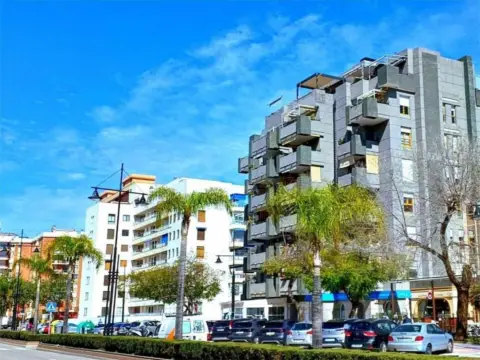 Apartamento en calle Romería del Rocío
