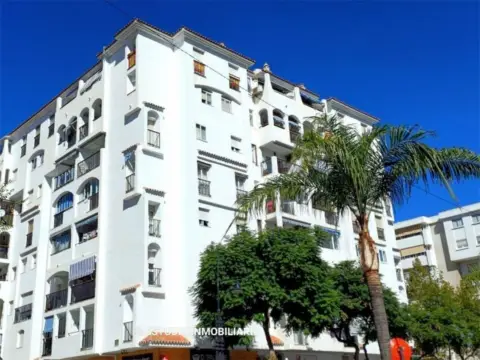 Apartamento en calle Romería del Rocío