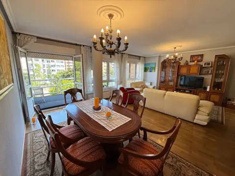 Casa adosada en Ciudad-Naranco-Vallobín