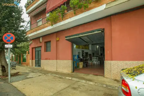 Nave industrial en calle del Gurugú