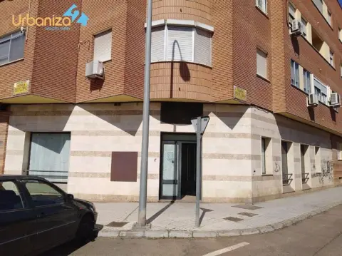 Local comercial en Ctra de Sevilla - Ronda Sur