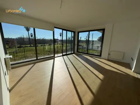 Casa pareada en Golf Guadiana