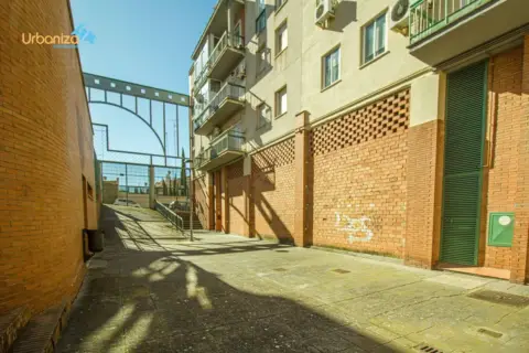 Local comercial en calle de Sevilla