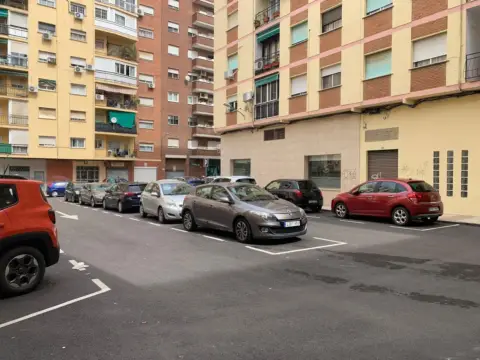 Garaje en calle de Nicolás López de Velasco